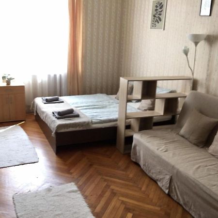 Cozy Flat At Stadionok M Station Budapest Luaran gambar